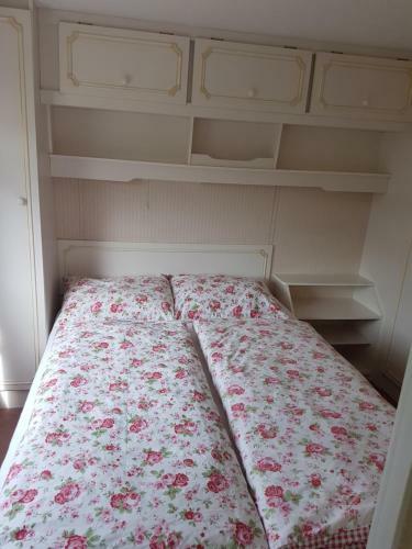 Cosy Caravan In Oostvoorne
