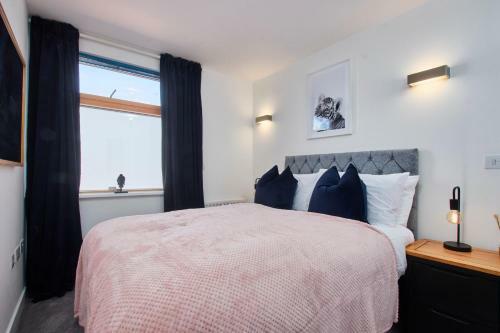 Serene 4 Bed Home In Coventry Sleeps10 Wparking
