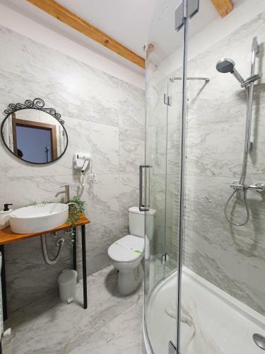 Hostal Acasa In Maramu