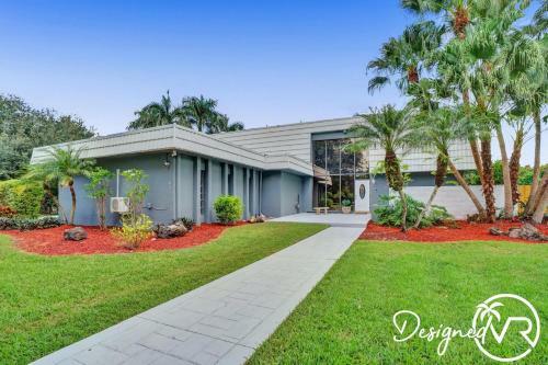 Reunion Resort 7 Br With Pool & Fun-spaces