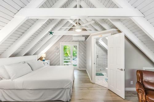 Hammock House