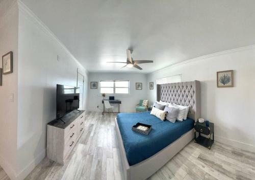 Casa Del Mar With Dock & Ocean Access Key West