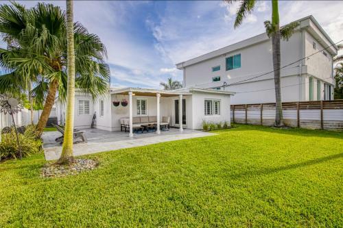 Sunny Palms