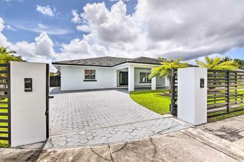Upscale Miami Escape 20 Mi To South Beach!