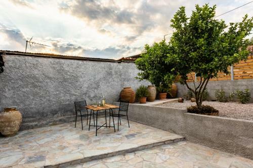 Valira Cozy Maisonette - Relaxing Vibes Getaway