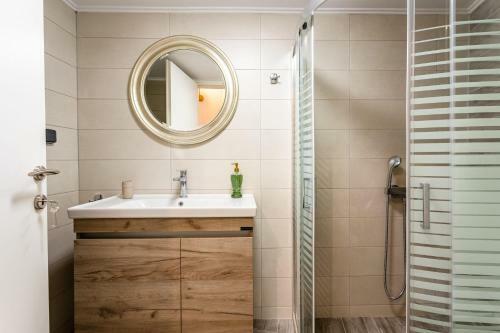 Valira Cozy Maisonette - Relaxing Vibes Getaway