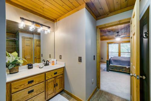 Social Tides Cabin