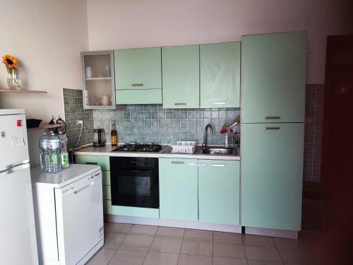 Apartamento Entire Flat In Giardini Naxos
