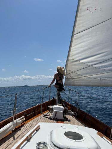 Private Cruise On A Classic Wooden Sailboat