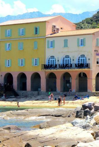 Hotel De La Plage Santa Vittoria