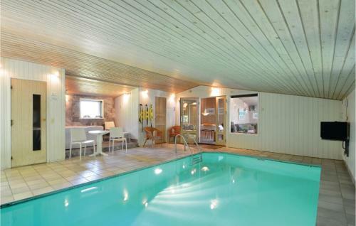 Holiday Home Tingbakken