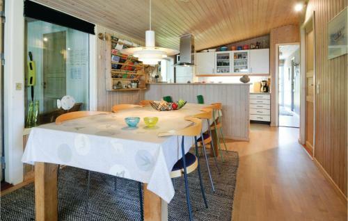 Holiday Home Tingbakken