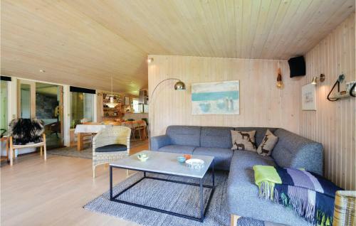 Holiday Home Tingbakken