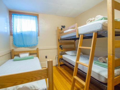 Hi - Truro Hostel