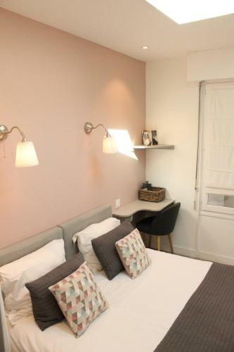 Hotel H�tel Saint Michel