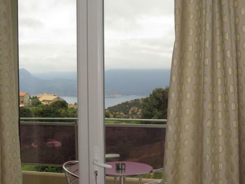 Hotel Mare E Monti