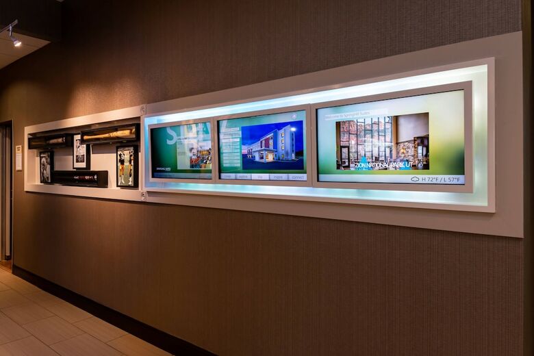 Hotel Springhill Suites By Marriott Pittsburgh North Shore