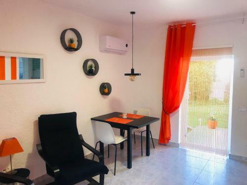 New Modern 1 Bedroom Apartment Toscamar