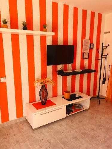 New Modern 1 Bedroom Apartment Toscamar