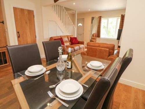1 Moorland Terrace