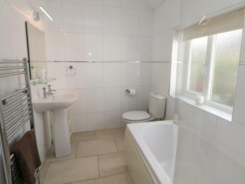 1 Moorland Terrace