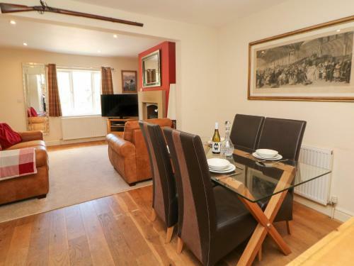 1 Moorland Terrace