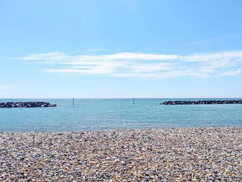 Innisfree, Middleton On Sea