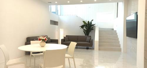 Apartamento Elegant Basement Suite