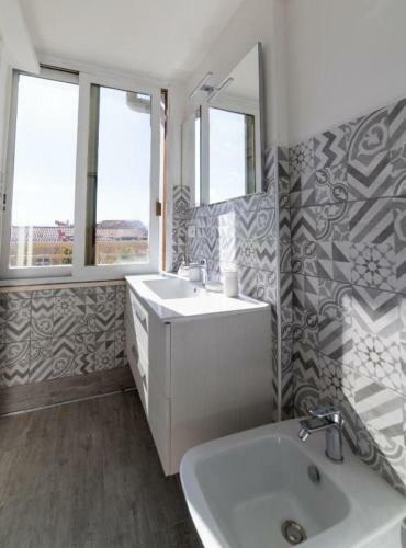 Hostal Gemelli Guest House Olbia