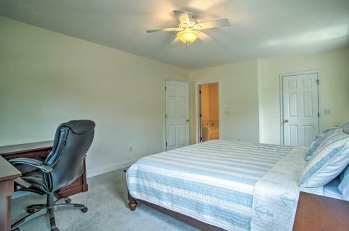 Marion Home With Private Deck Less Than 1 Mi From Beach