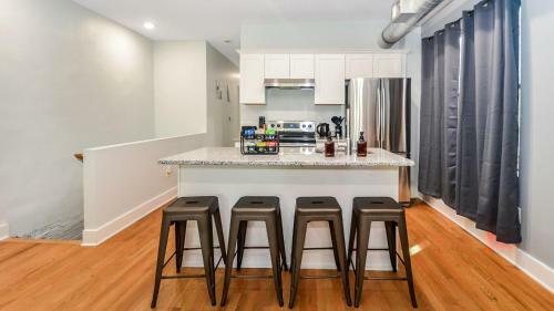 Apartamento Industrial Midtown Vibe W AC 5 Mins From Bars