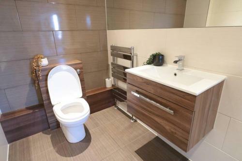Apartamento Flat D - The Crescent, Spacious 1 Bedroom Condo