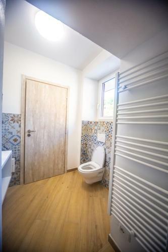 Hostal Around Lago Maggiore Rooms