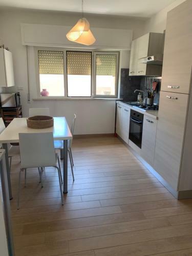 Apartamento Grazioso Appartamento Seconda Fila Sul Mare - Wifi