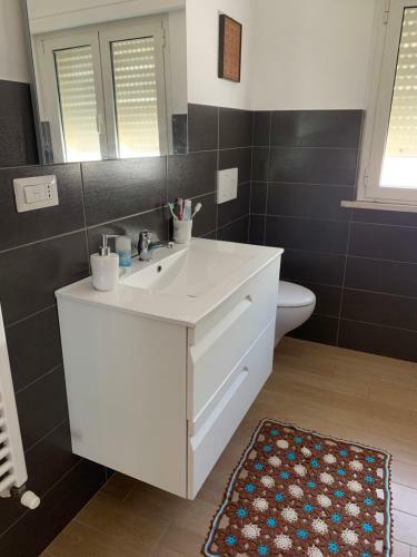 Apartamento Grazioso Appartamento Seconda Fila Sul Mare - Wifi