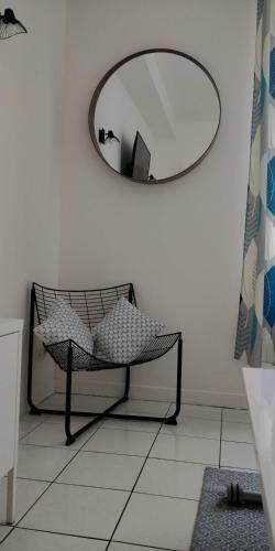 Modern 1 Bedroom Apartment Near The Metro.