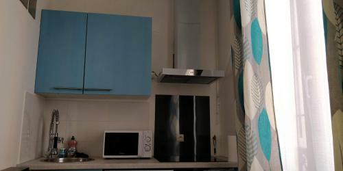 Modern 1 Bedroom Apartment Near The Metro.