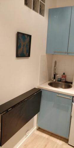 Modern 1 Bedroom Apartment Near The Metro.