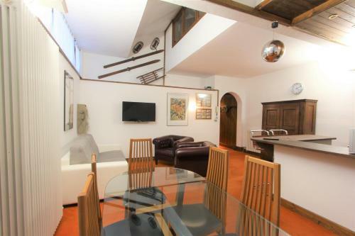 Apartamento Hostdomus - Le Cave Du Roi