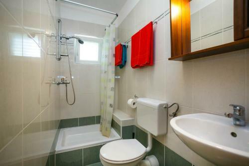 Apartamentos Guki Reihenh�user