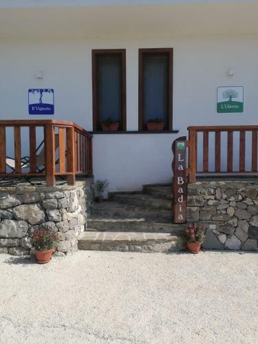 La Badia Di Montechiaro Country Experience