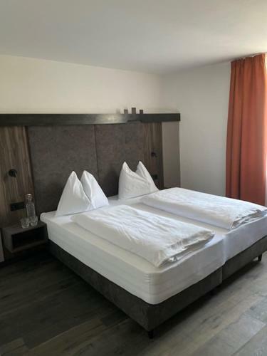 Bed & Breakfast Nepomuk Rooms