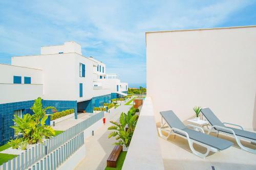 210 New Mar Pool - Alicante Holiday