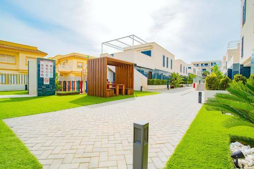 210 New Mar Pool - Alicante Holiday
