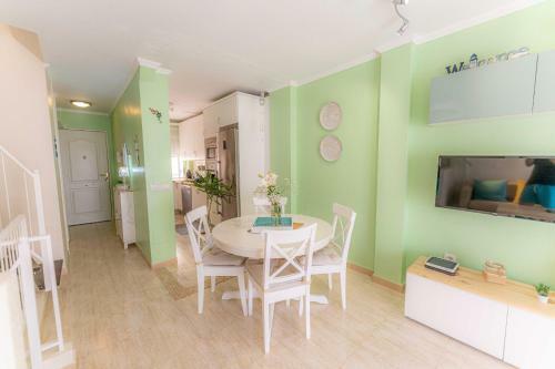 Apartamento La Sonada Bright Penthouse With Views
