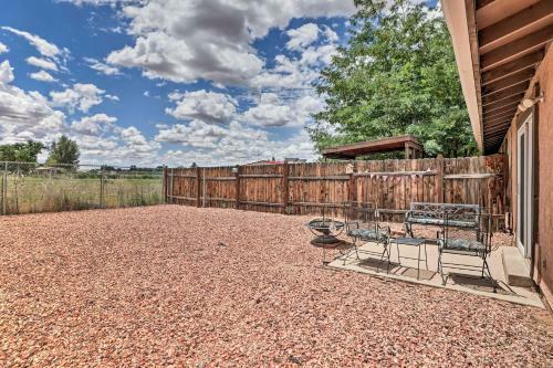 Quaint And Welcoming Kanab Home With Fire Pit!