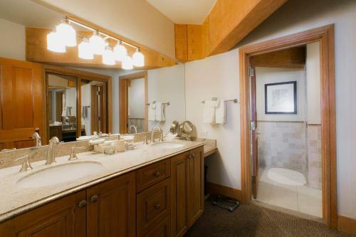Luxury Four Bedroom Townhouse Townhouse