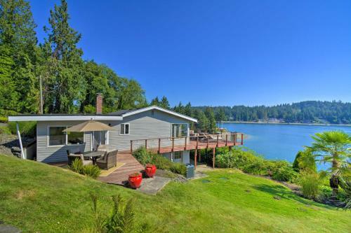 Waterfront Gig Harbor Home With Furnished Deck