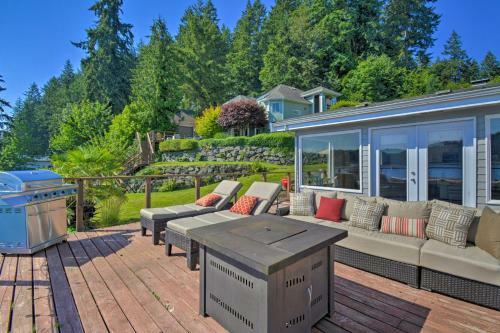 Waterfront Gig Harbor Home With Furnished Deck