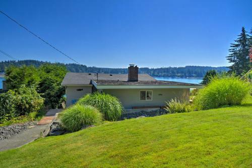 Waterfront Gig Harbor Home With Furnished Deck